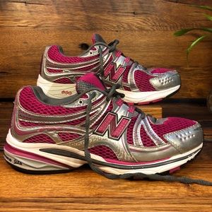New Balance 769 Susan Komen Women Sneakers 8